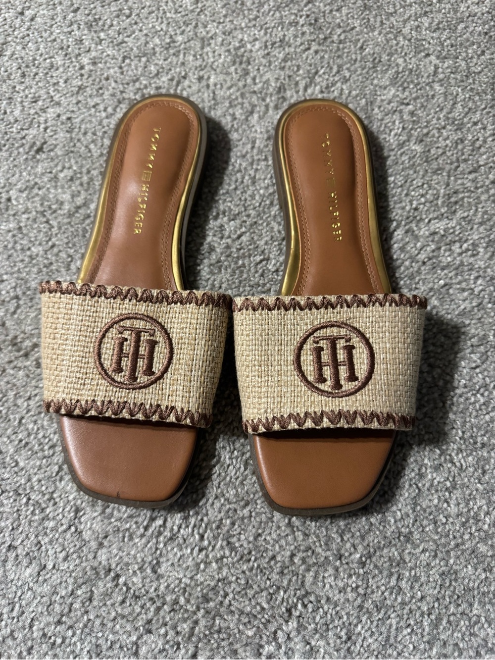 Tommy Hilfiger Tan Raffia Logo Slide Sandals